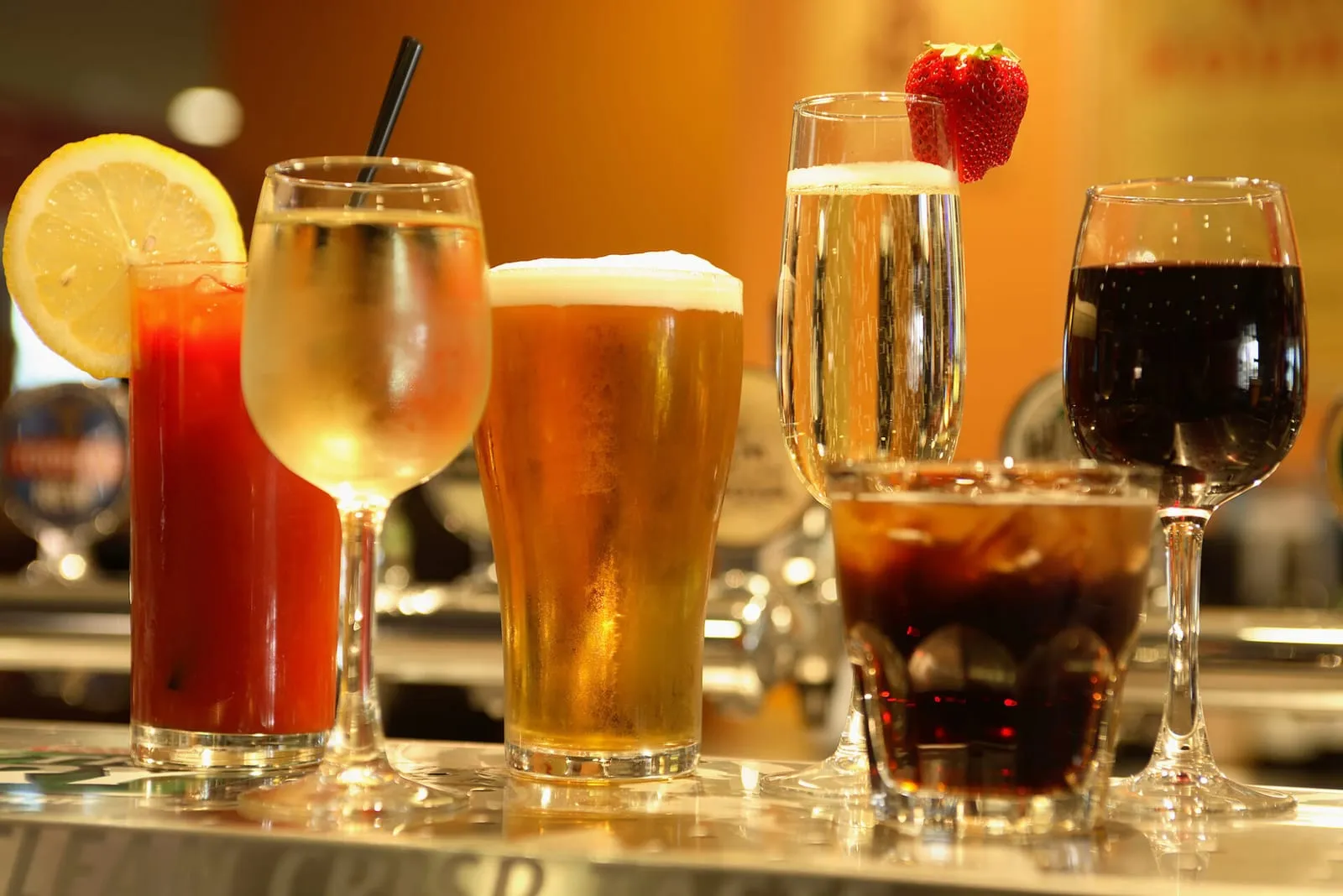 Various alcoholic drinks